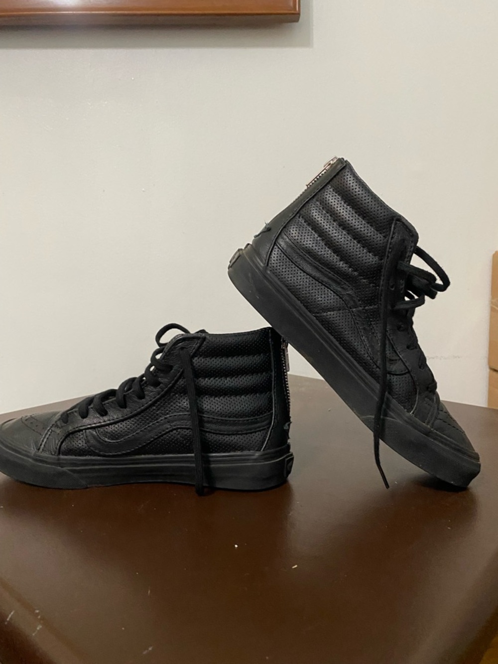 Vans Black High-Top all leather Skate Sneakers